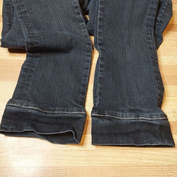 Womans Streetwear Society Jeans - Picture 11 of 15